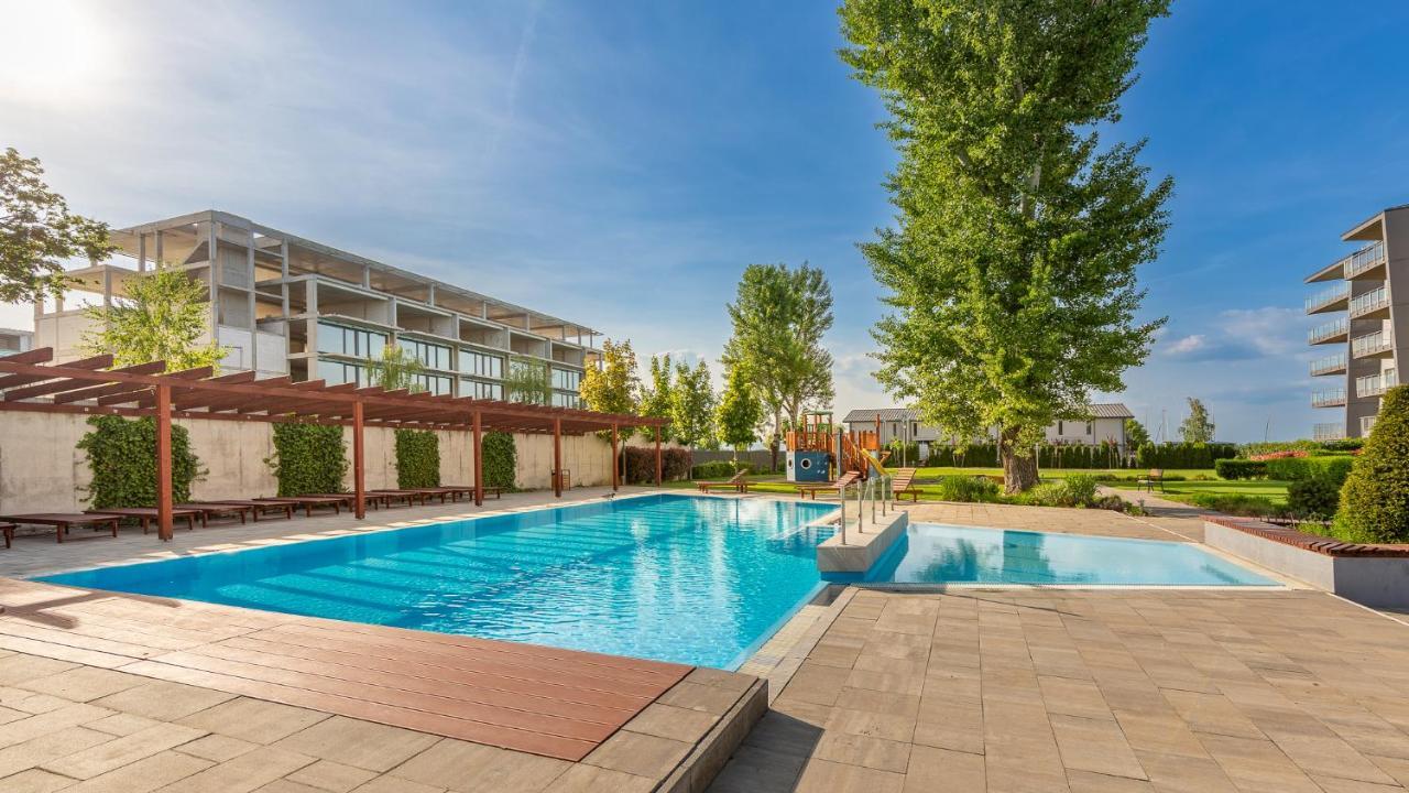 Апартаменты Admiral Luxury IV Apartman By Bltn Шиофок Экстерьер фото