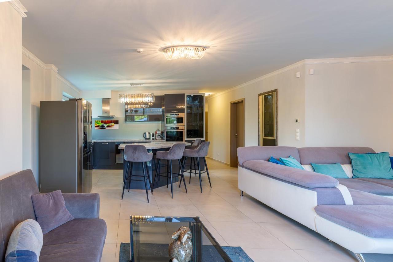 Апартаменты Admiral Luxury IV Apartman By Bltn Шиофок Экстерьер фото
