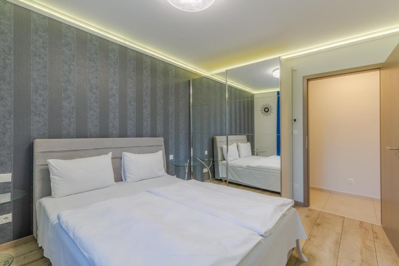 Апартаменты Admiral Luxury IV Apartman By Bltn Шиофок Экстерьер фото