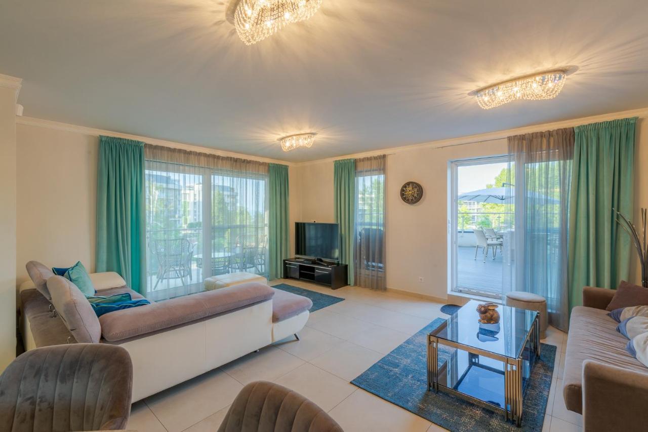 Апартаменты Admiral Luxury IV Apartman By Bltn Шиофок Экстерьер фото
